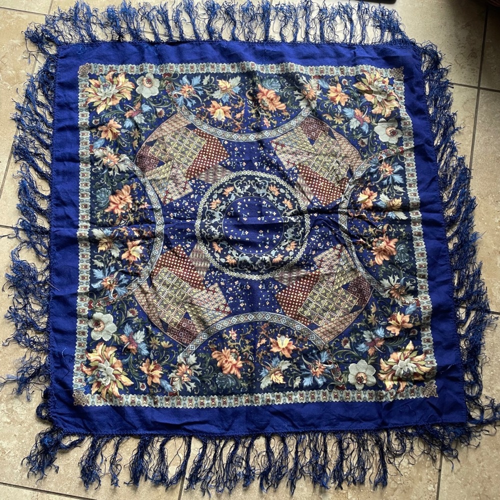 Floral Tapestry Scarf Shawl Fringed Bohemian Style Blue 34"‎